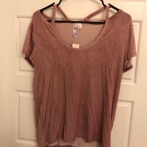 Never been worn Alya rose top from Francesca’s